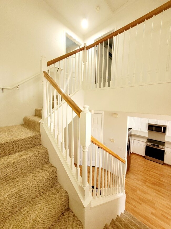 Building Photo - AVAILABLE | Hawaii Kai: 3 Bedroom,2.5 Bathroom Townhome w/AC & Attached Garage |  | Features: In ...
