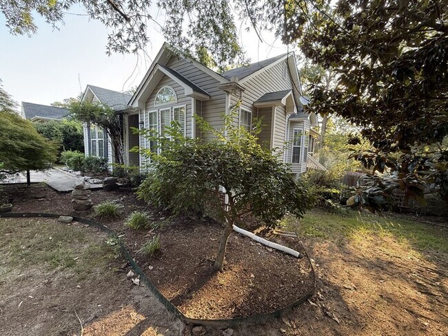 Building Photo - 304 Aqua Marine Ln