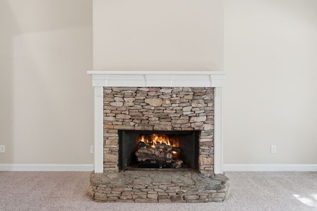 Building Photo - 2753 Allyn Dr NW