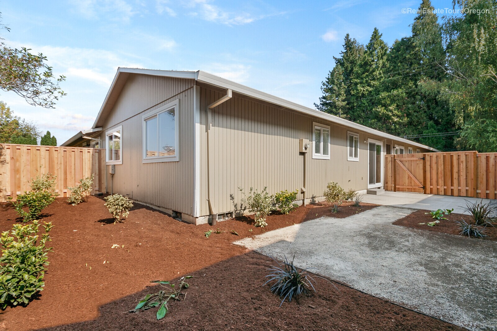 Patio/Backyard - 151 N 29th Ave