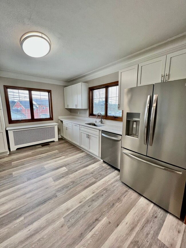 Building Photo - Charming Allison Park 3-bedroom, 1.5-bath ...