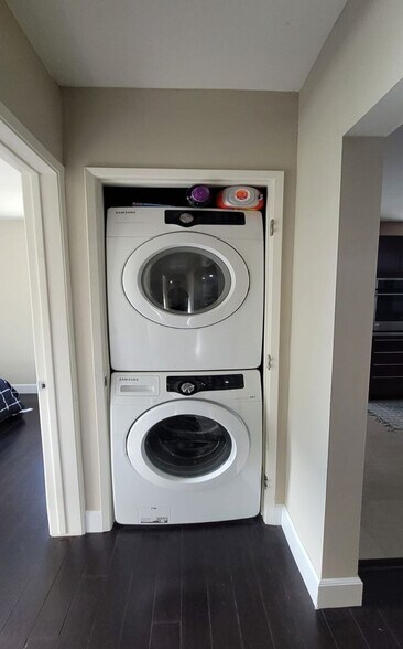 Building Photo - 5256 W 123rd Pl