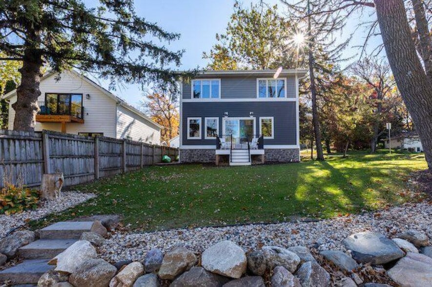 Building Photo - 5200 Lake Mendota Dr