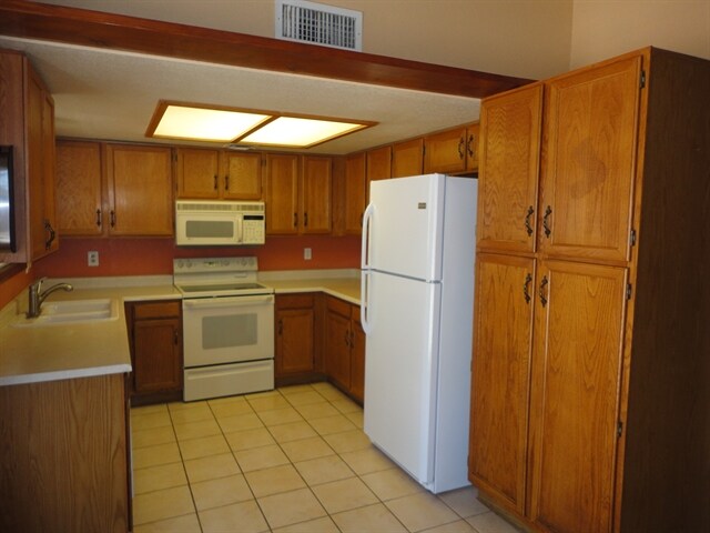 Building Photo - 7346 E Greenway St