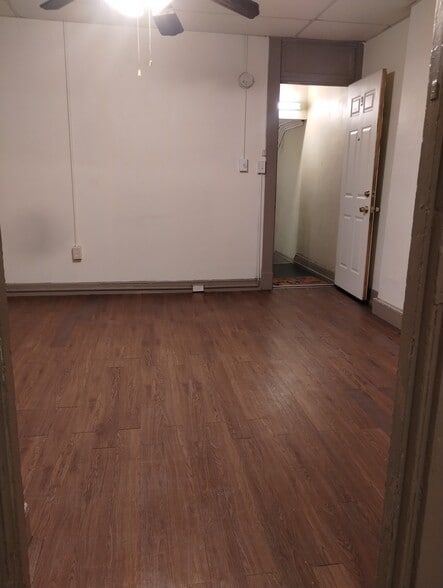Building Photo - 46 S Prince St