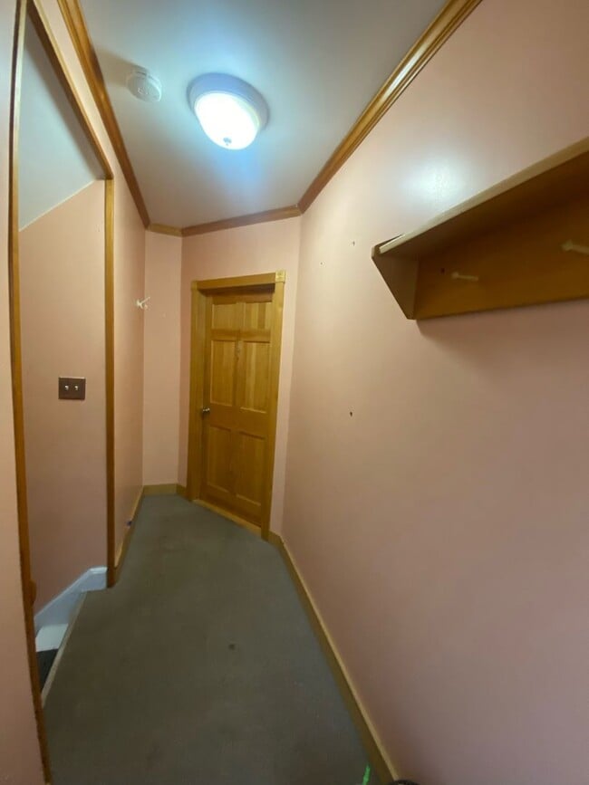 Building Photo - 345 Houghton St