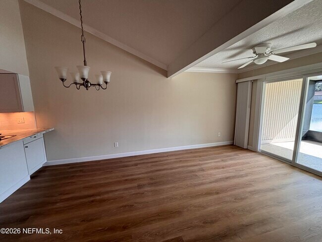 Building Photo - 7827 Fawn Brook Cir E