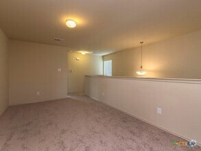 Building Photo - 113 Tallow Trl