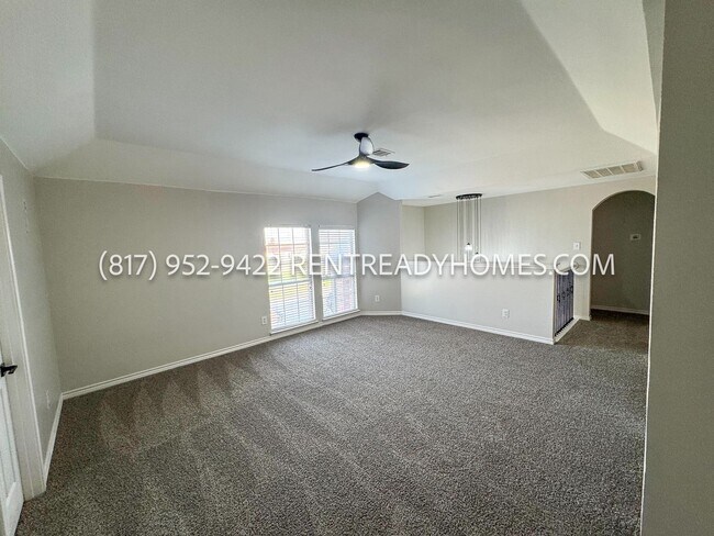 Building Photo - 2221 Overton Dr