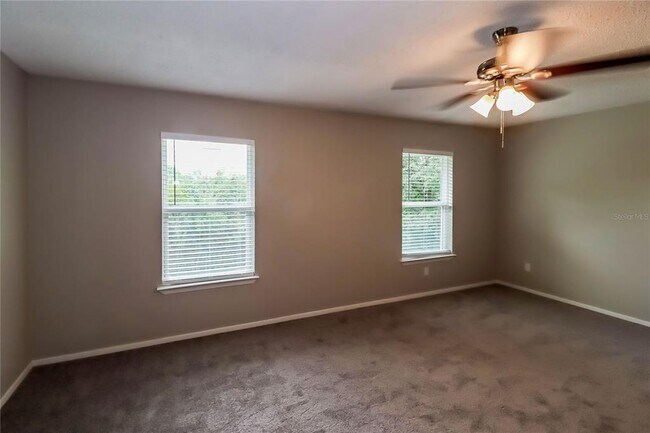 Building Photo - 510 Lisa Ln