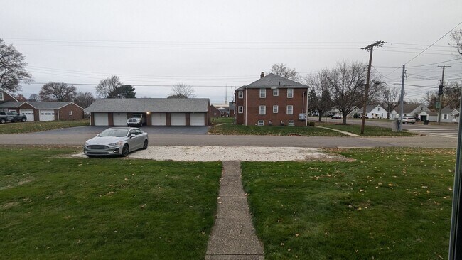 Building Photo - 3-Bedroom, 1-Bathroom Duplex Home for Rent in Perry