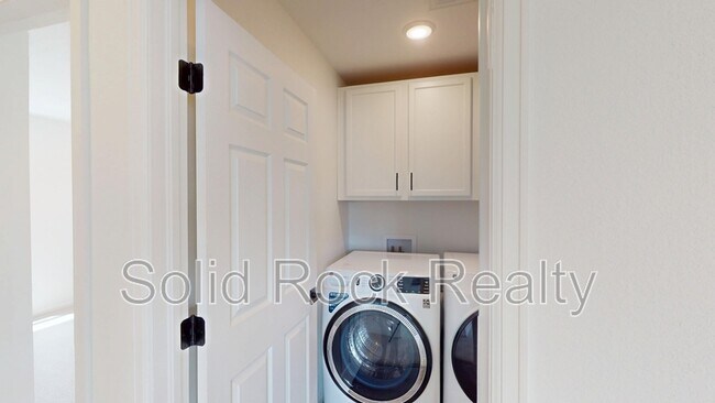 Building Photo - 6341 Bodacious Cir