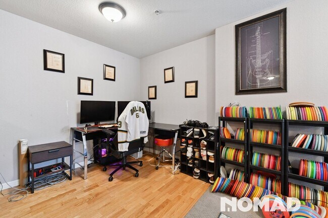Building Photo - Charming 1BR Condo in Beautiful Boulder (N...