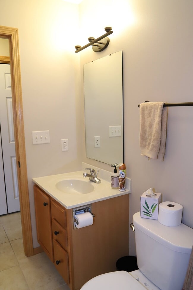 Building Photo - 1160 Winchester Ln