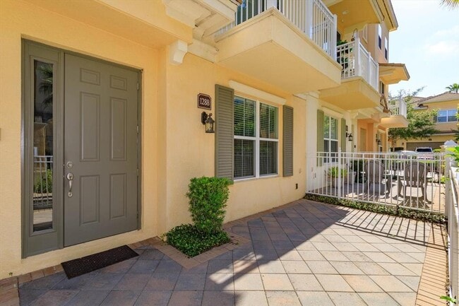 Building Photo - 1288 Bolton Pl