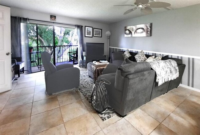Building Photo - 291 S Hollybrook Dr