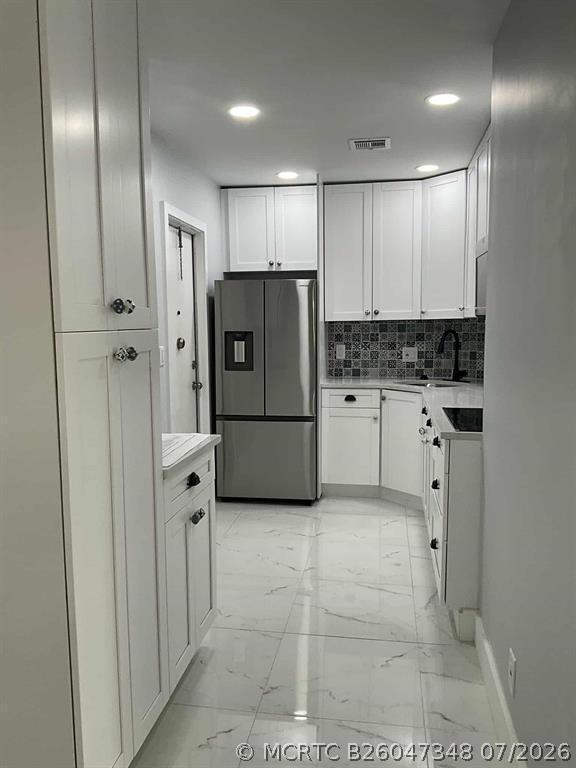 Building Photo - 649 W Oakland Park Blvd