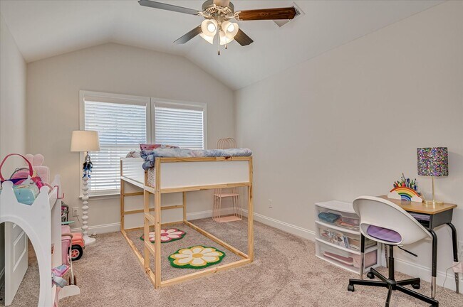 Building Photo - 312 Sumac Trail