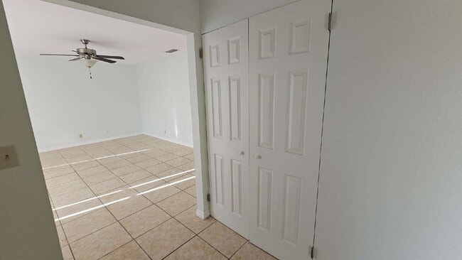 Building Photo - 3 Bedroom Pool Home in North Port  - MOVE ...