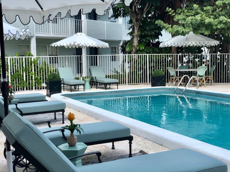 Primary Photo - West Palm Lane Apartments