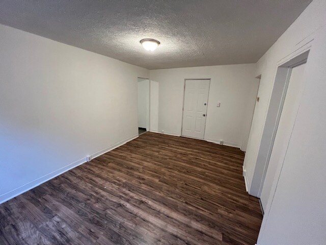 Building Photo - 616 Evergreen Ave