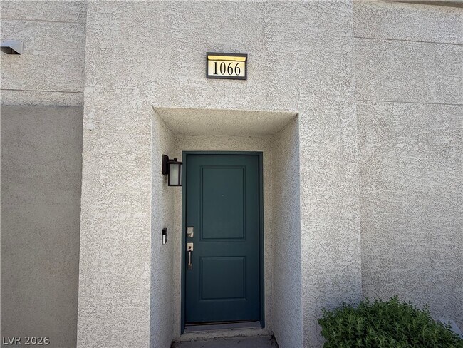 Building Photo - 541 Bellum Dr