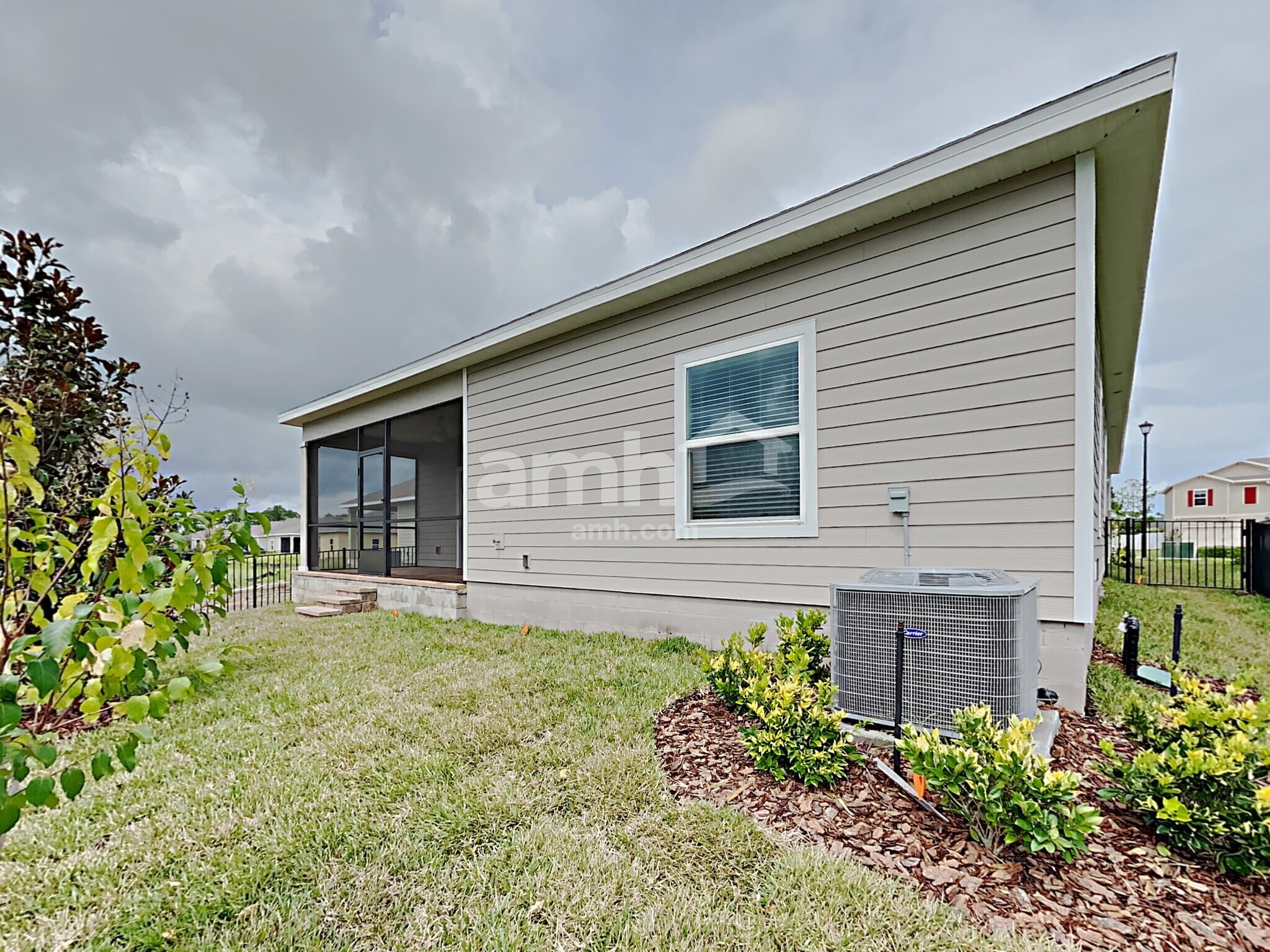 Building Photo - 143 Edge Park Trl