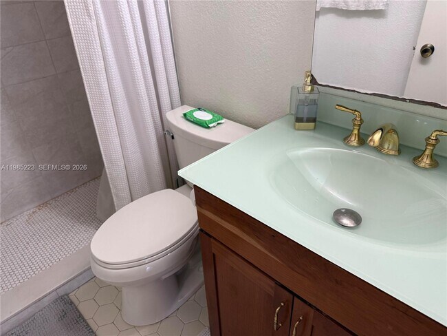 Building Photo - 2801 NE 183rd St