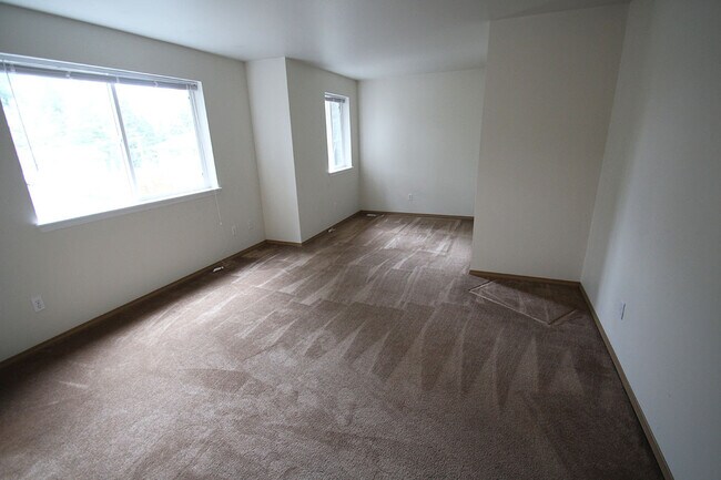 Building Photo - Cai Duplex - Lynnwood