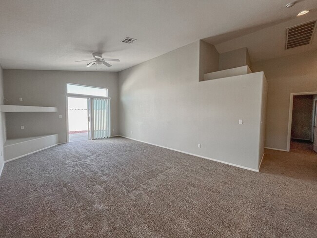 Building Photo - 6552 Playa De Carmen Way