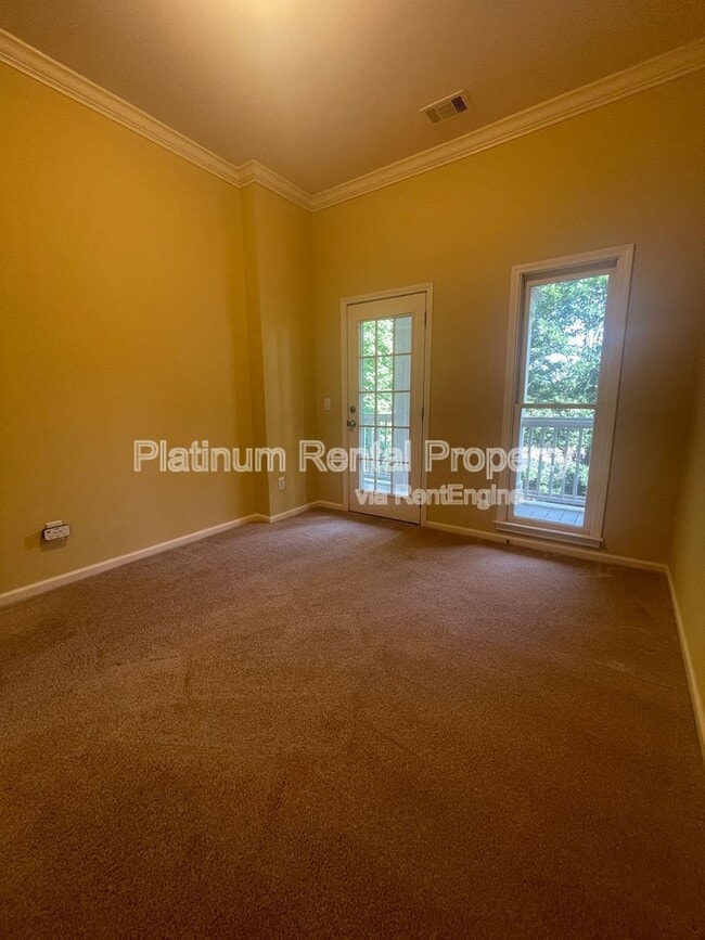 Building Photo - 1460 Wembley Ct NE