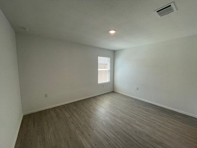 Building Photo - 10271 Asta Trl