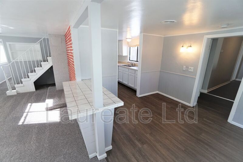 Building Photo - 2235 Iris St