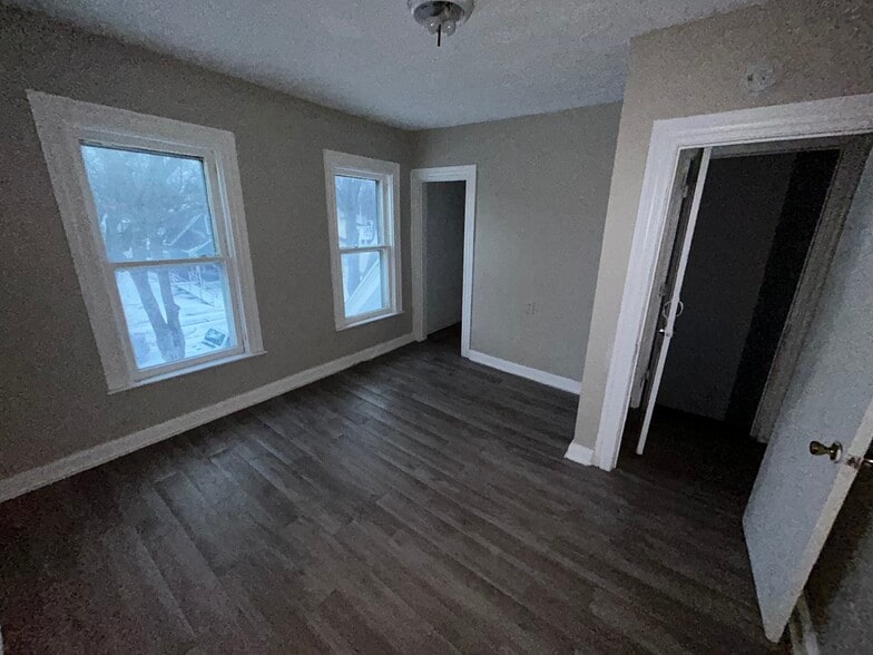 Building Photo - 83 Taylor St