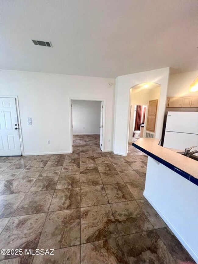 Building Photo - 1254 W Calle De Sotelo