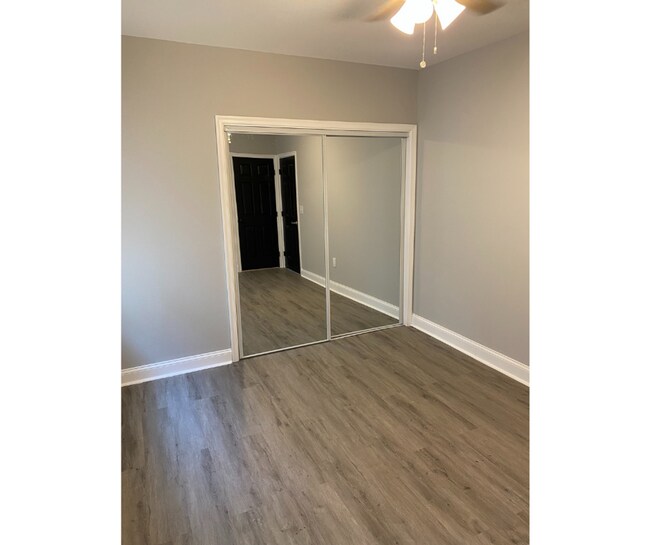 Building Photo - 5114 Belair Rd