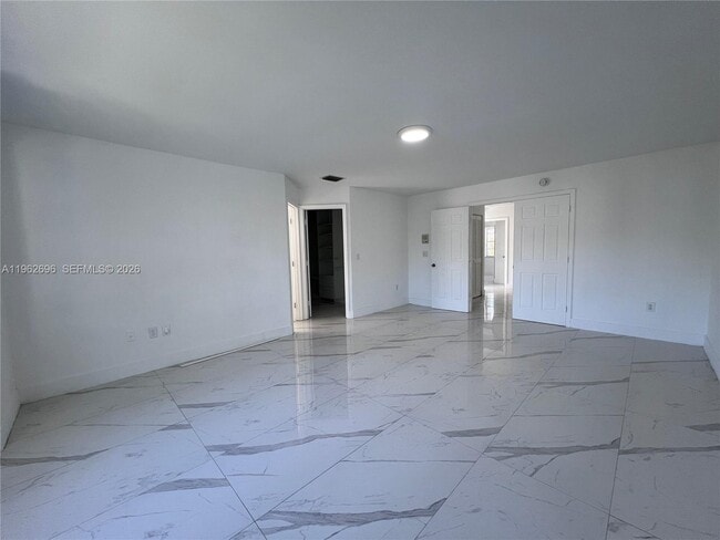 Building Photo - 109 Gables Blvd