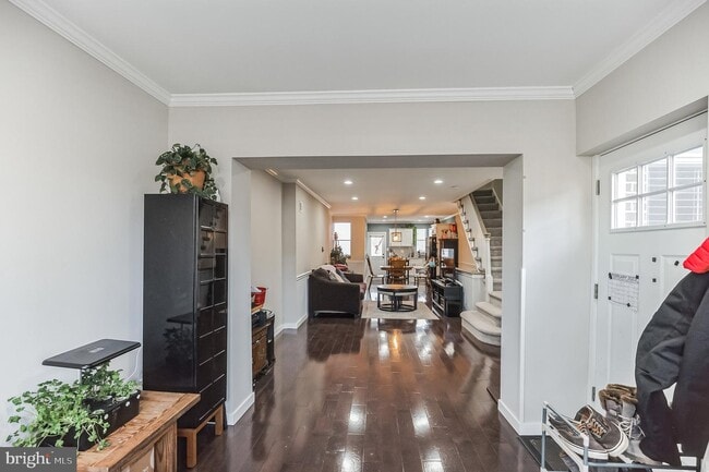 Building Photo - 5454 W Berks St