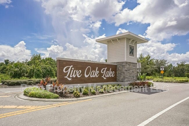 Building Photo - 2132 Live Oak Lake Rd