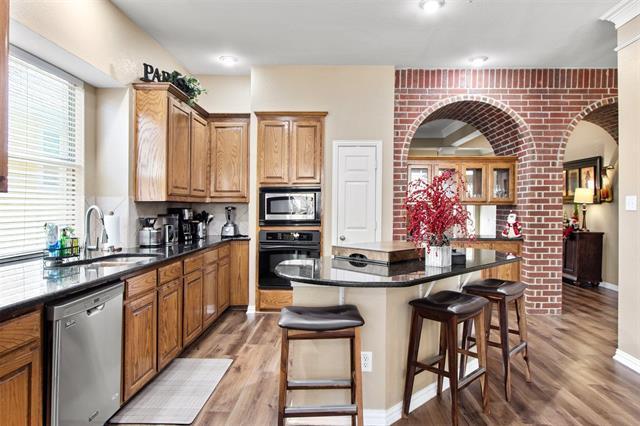 Building Photo - 750 Bradford St