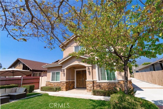 Building Photo - 3455 E Del Mar Blvd