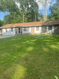 Building Photo - Ranch home with two car garage located on over 1/2 acre