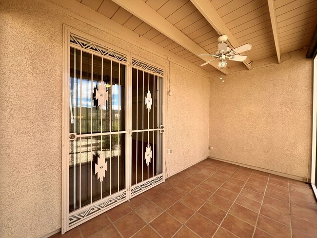 Building Photo - Southwestern Home Adjoining Natural Desert...