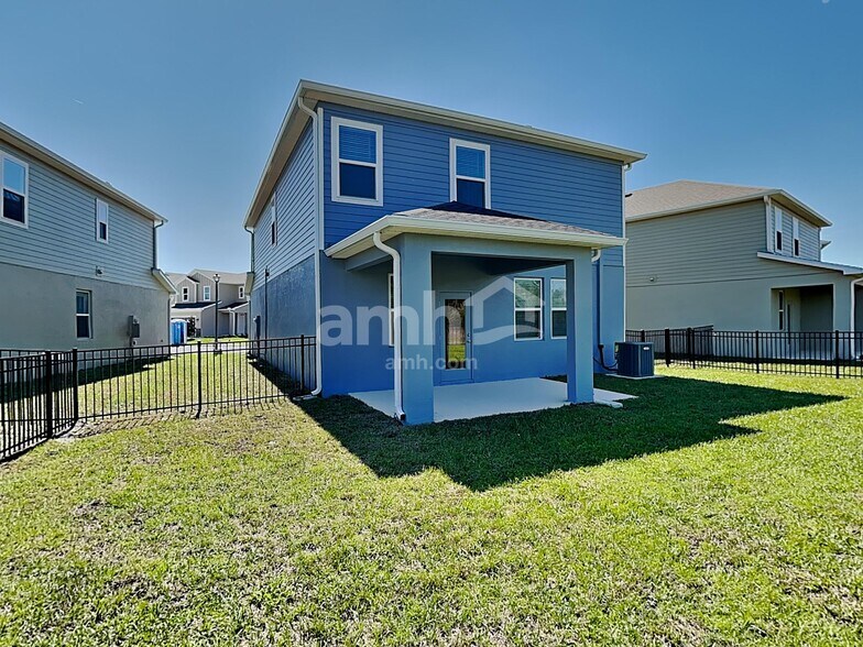 Building Photo - 16458 Cheyanne Ct