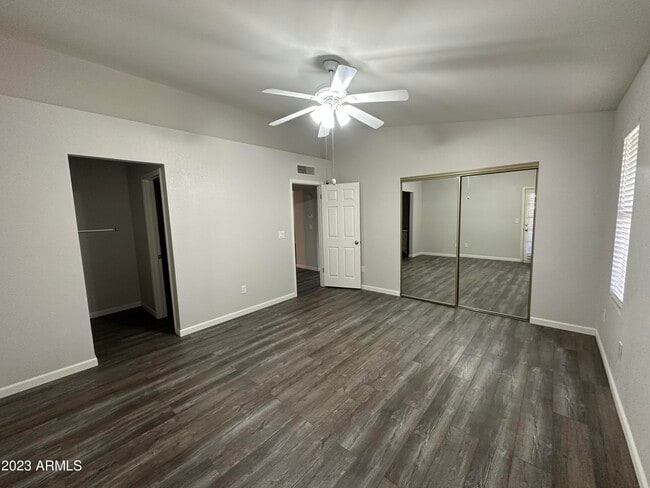 Building Photo - 314 E Hartford Ave