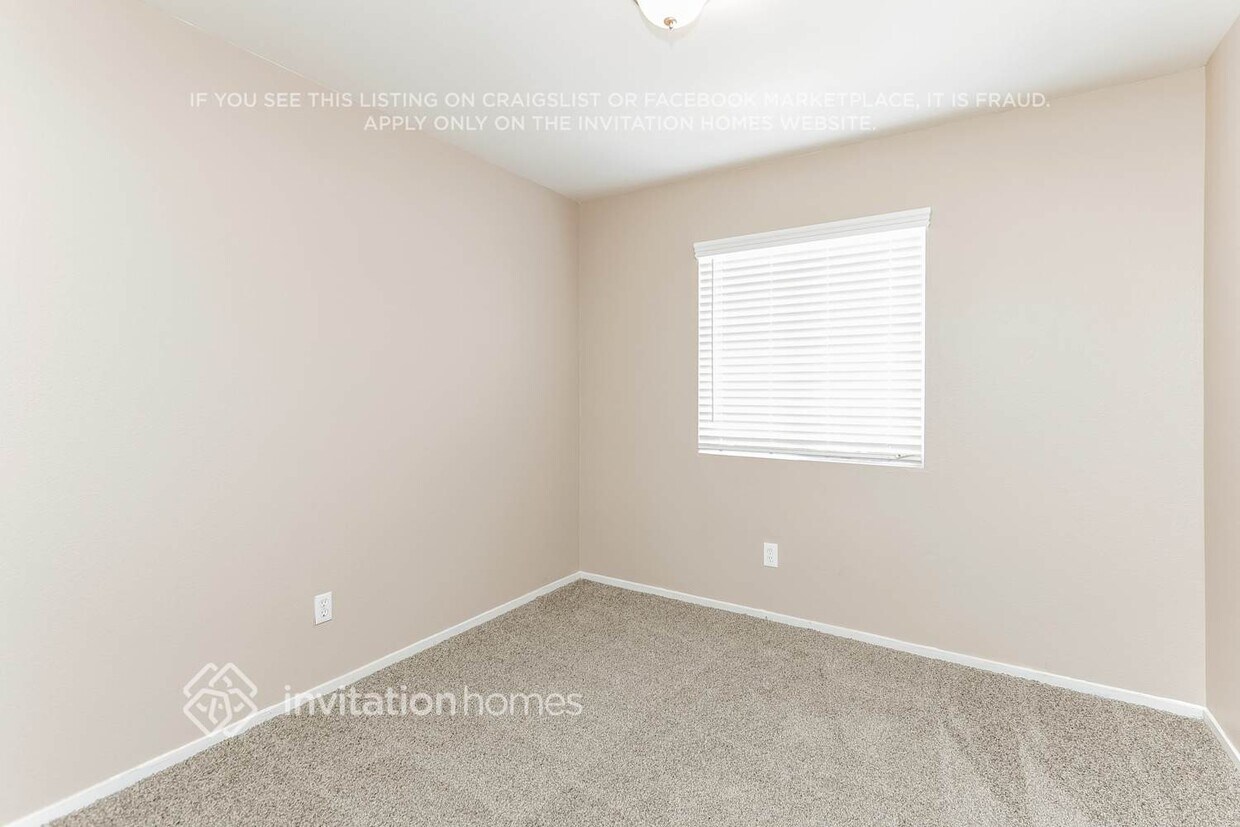Building Photo - 1733 Sierra Valley Way
