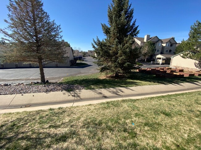 Building Photo - 9606 W Chatfield Ave