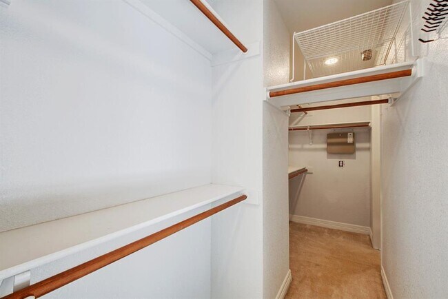 Building Photo - 4907 Craig Dr