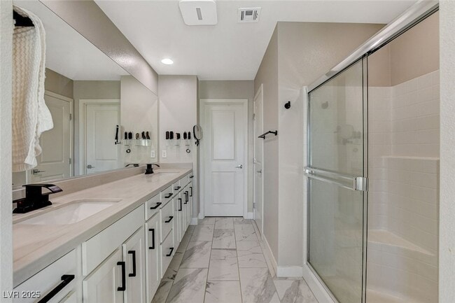 Building Photo - 9716 Jade Rise Ave