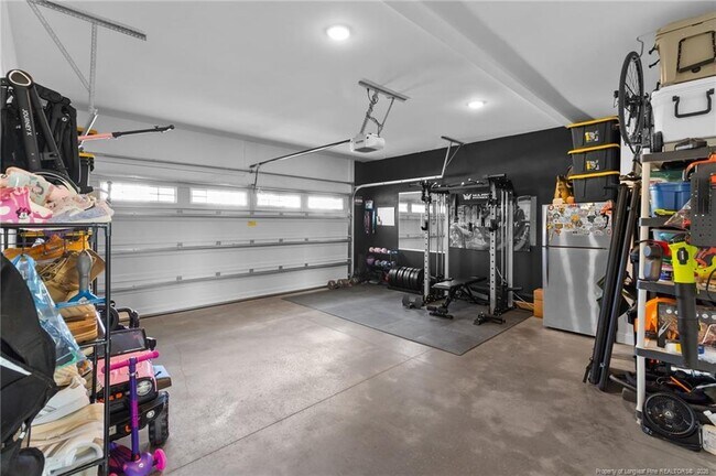 Building Photo - 173 London Dr